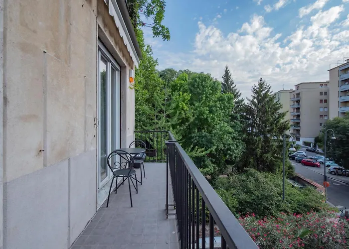 Luxury - Sambuco 5 Milan