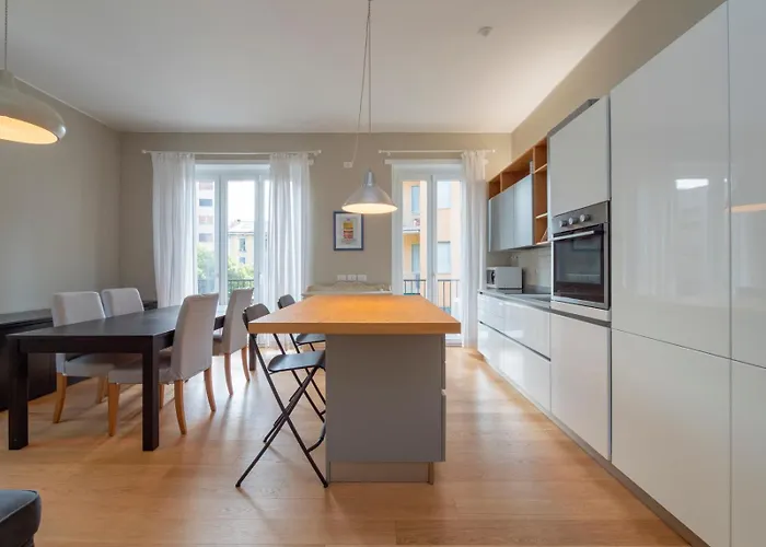 Luxury - Sambuco 5 * Milan